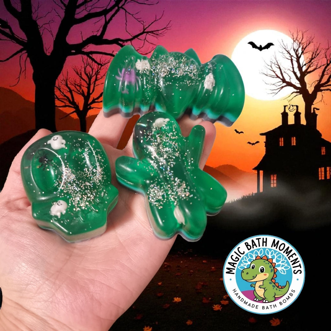 π Halloween Soap Collection β Handmade Goat Milk & Clear Soap with Charcoal Options