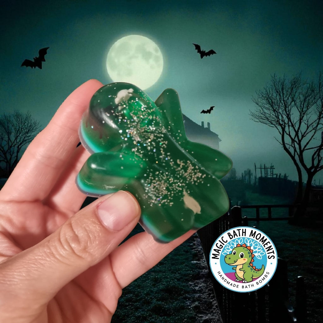 π Halloween Soap Collection β Handmade Goat Milk & Clear Soap with Charcoal Options