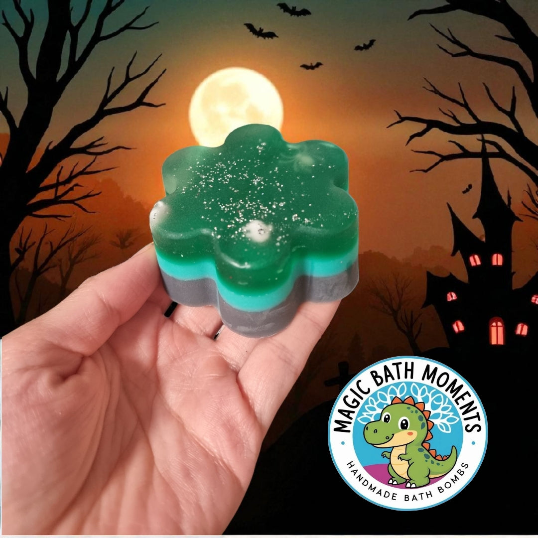 🎃 Halloween Soap Collection – Handmade Goat Milk & Clear Soap with Charcoal Options